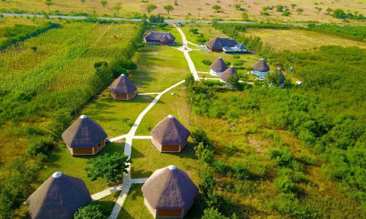 Budget Lodges in Queen Elizabeth National Park