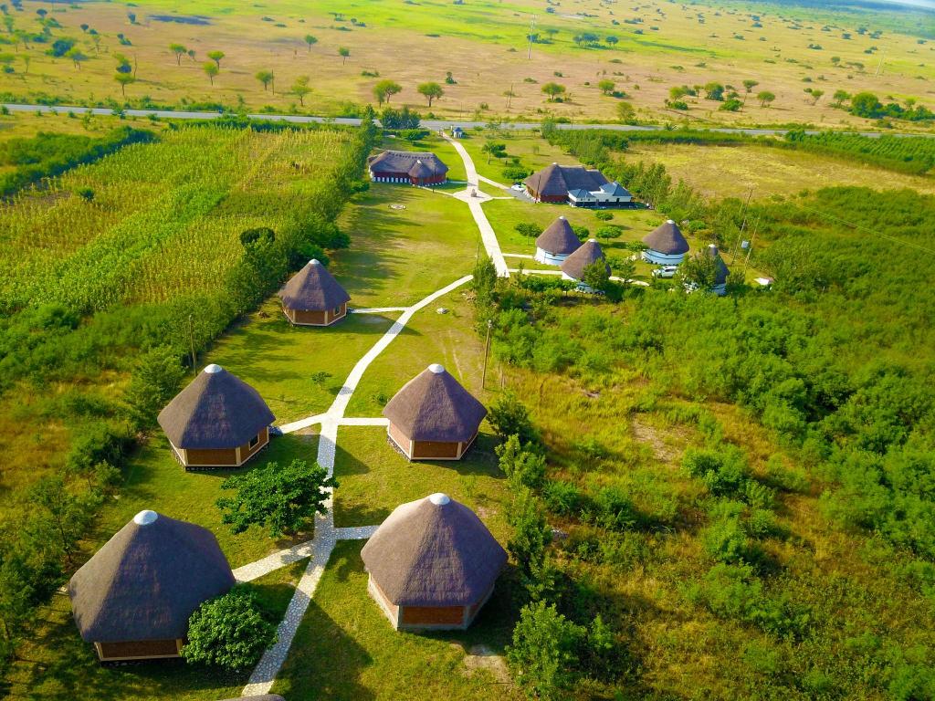 Budget Lodges in Queen Elizabeth National Park
